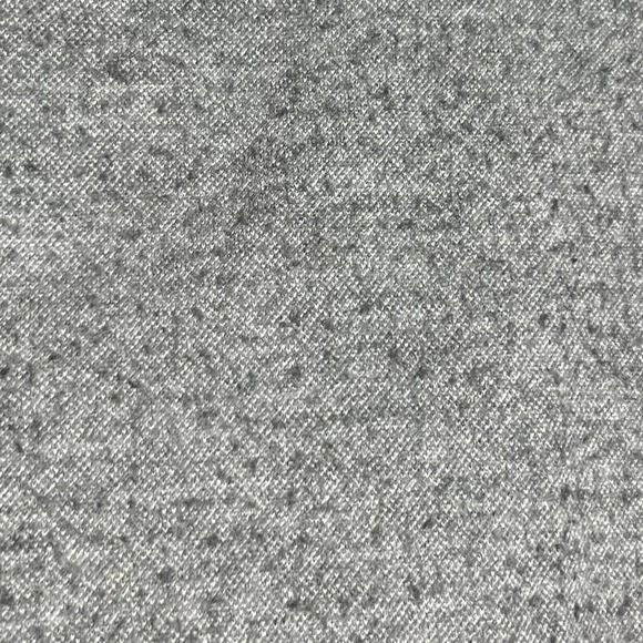 Calvin Klein Men's Gray Italian Yarn V-Neck Fuzzy Texture Pullover Sweater Sz M - Picture 8 of 10